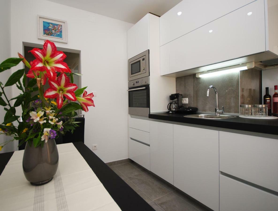 Apartment Tonka Spalato Esterno foto