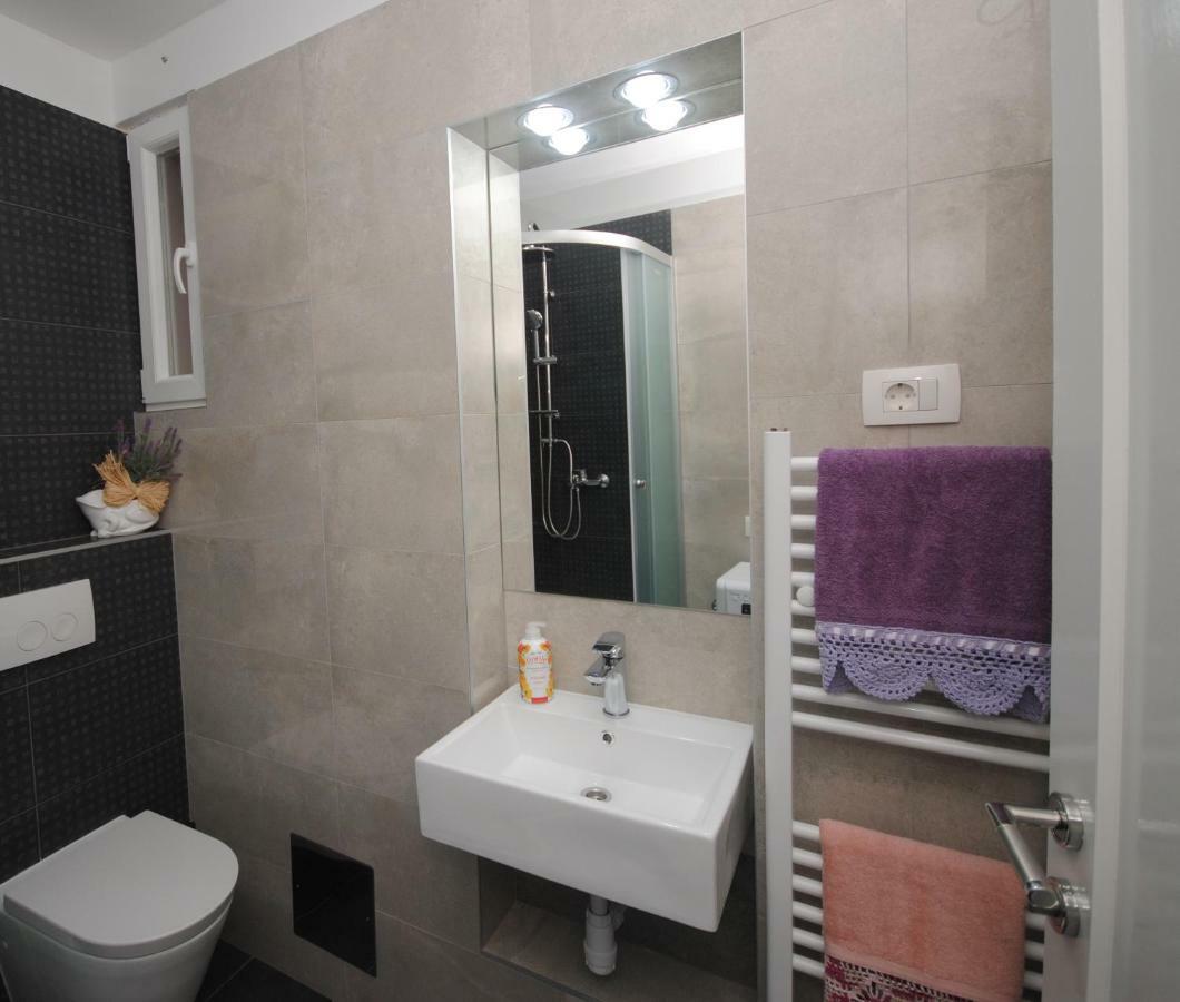Apartment Tonka Spalato Esterno foto